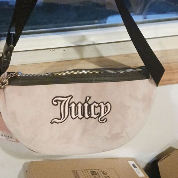 Juicy Couture Queen of Everything Fanny Bag - Picture 1 of 7